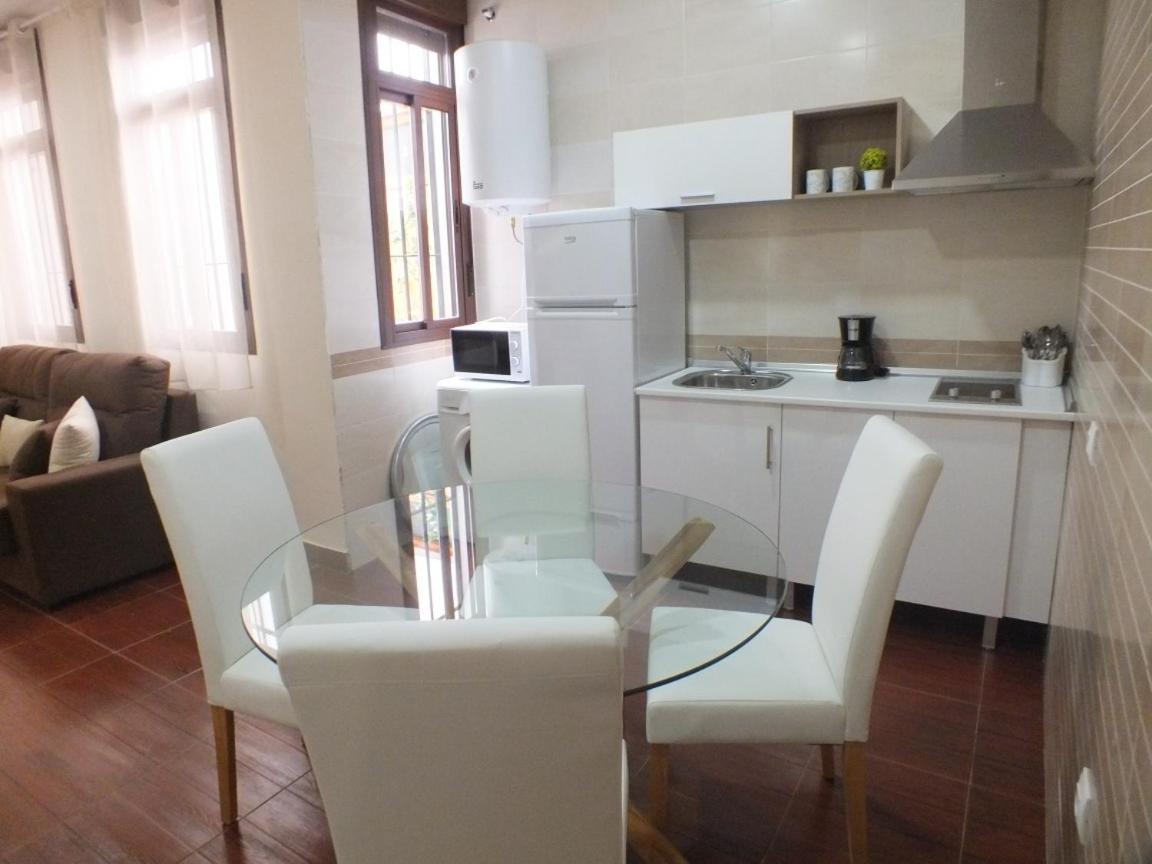 Apartamento Los Capuchinos Apartment กอร์โดบา ภายนอก รูปภาพ